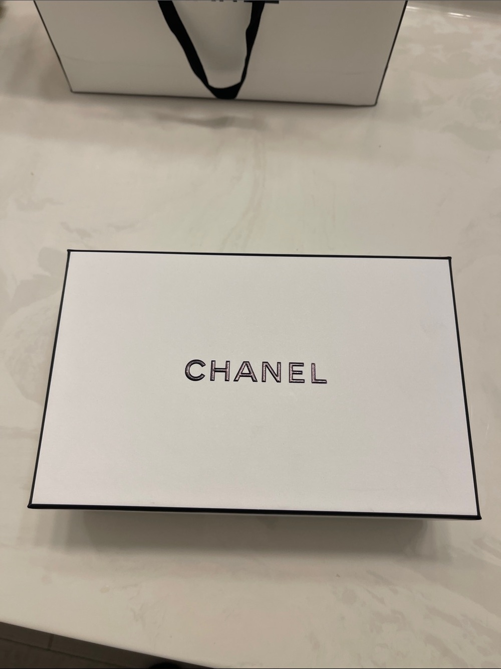 🪞Chanel White Logo Box (Fits Small Chanel handbag)Authentic🪞
